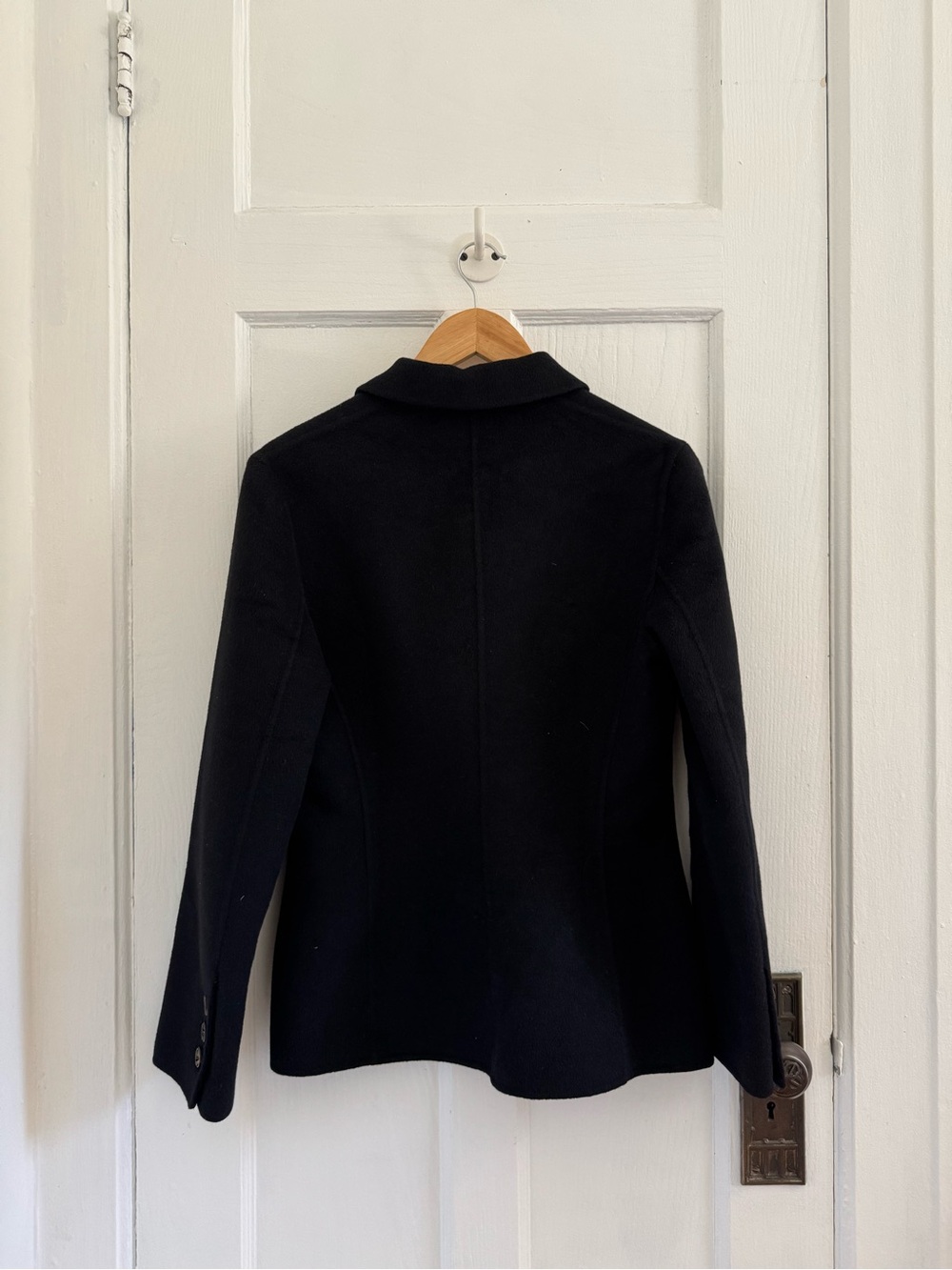 Prada Women’s Black Double-Breasted Wool Jacket for spring or summer - Picture 5 of 6
